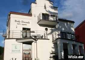 BIAŁY DWOREK